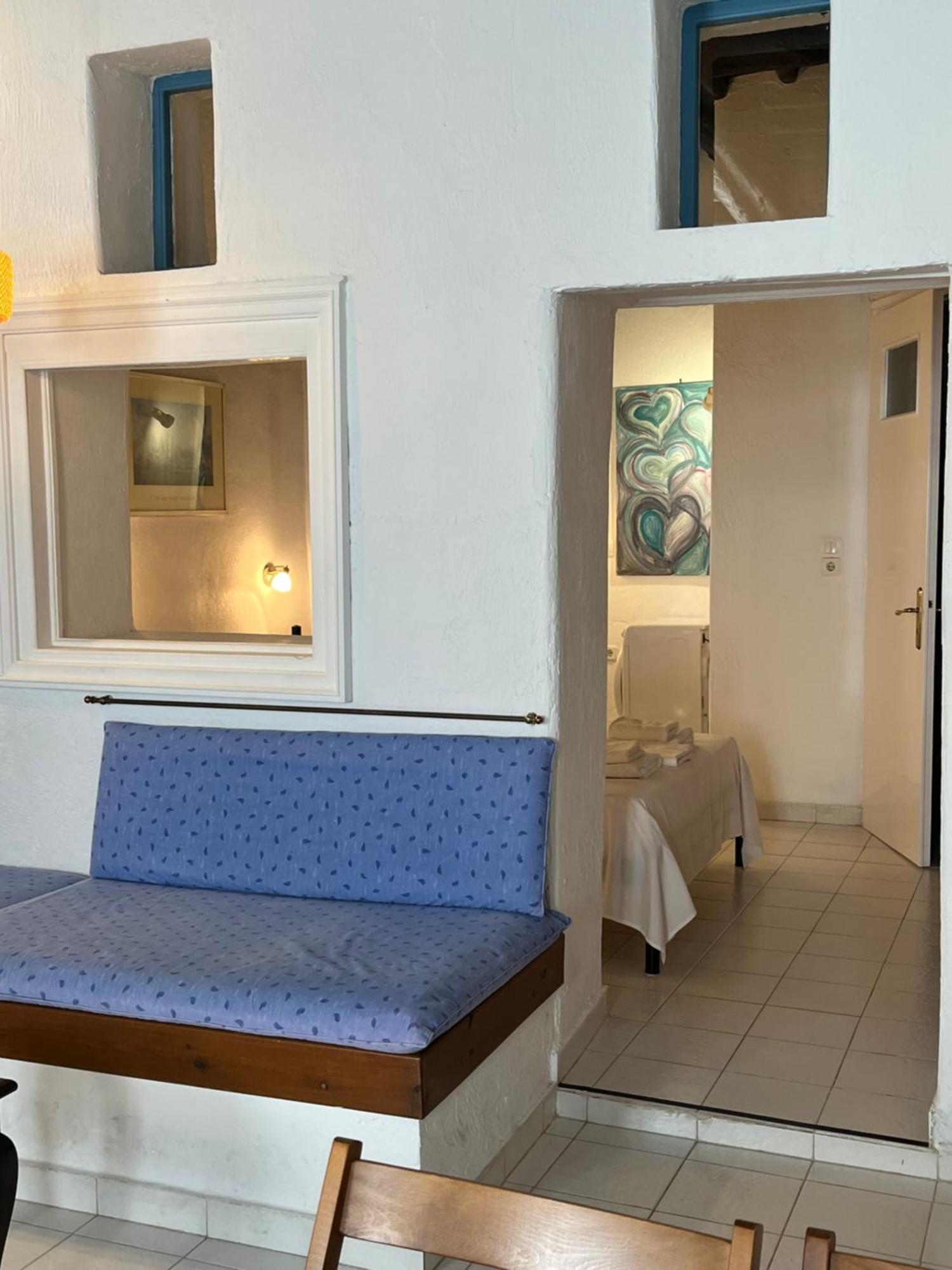 Apartment Neoclassical Apartment, Chora *