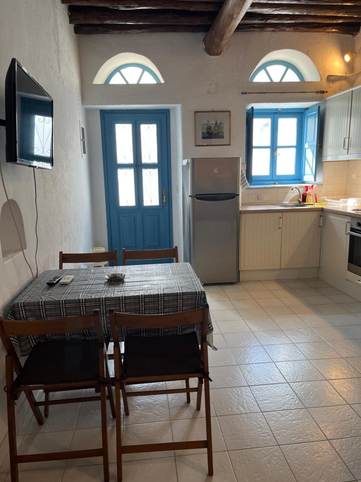 Apartment Neoclassical Apartment, Chora